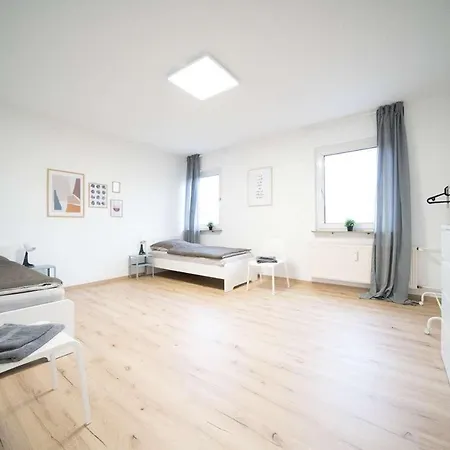 Schickes 2-Zimmer Apartment Mit Wifi * Coblença