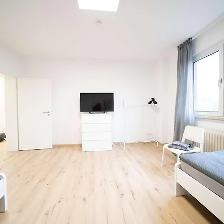 Apartamento Schickes 2-Zimmer Apartment Mit Wifi Coblença