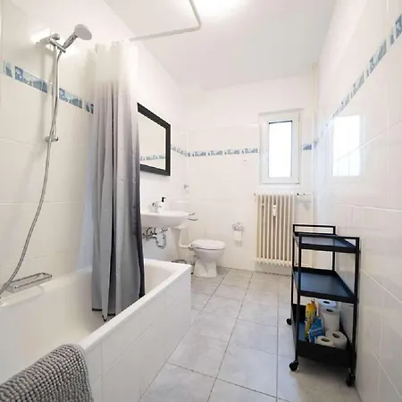 Apartamento Schickes 2-Zimmer Apartment Mit Wifi Coblenza